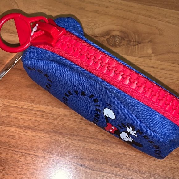 NWT Disney x Primark Mickey Mouse Pencil Case - Picture 2 of 9